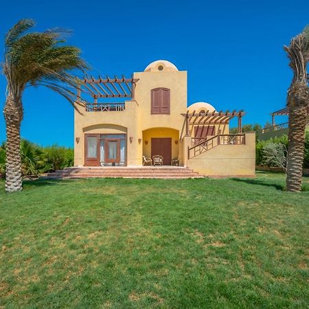 Scenic Views 3 Bedroom Villa With Private Jacuzzi In Sabina Hurghada Exterior photo