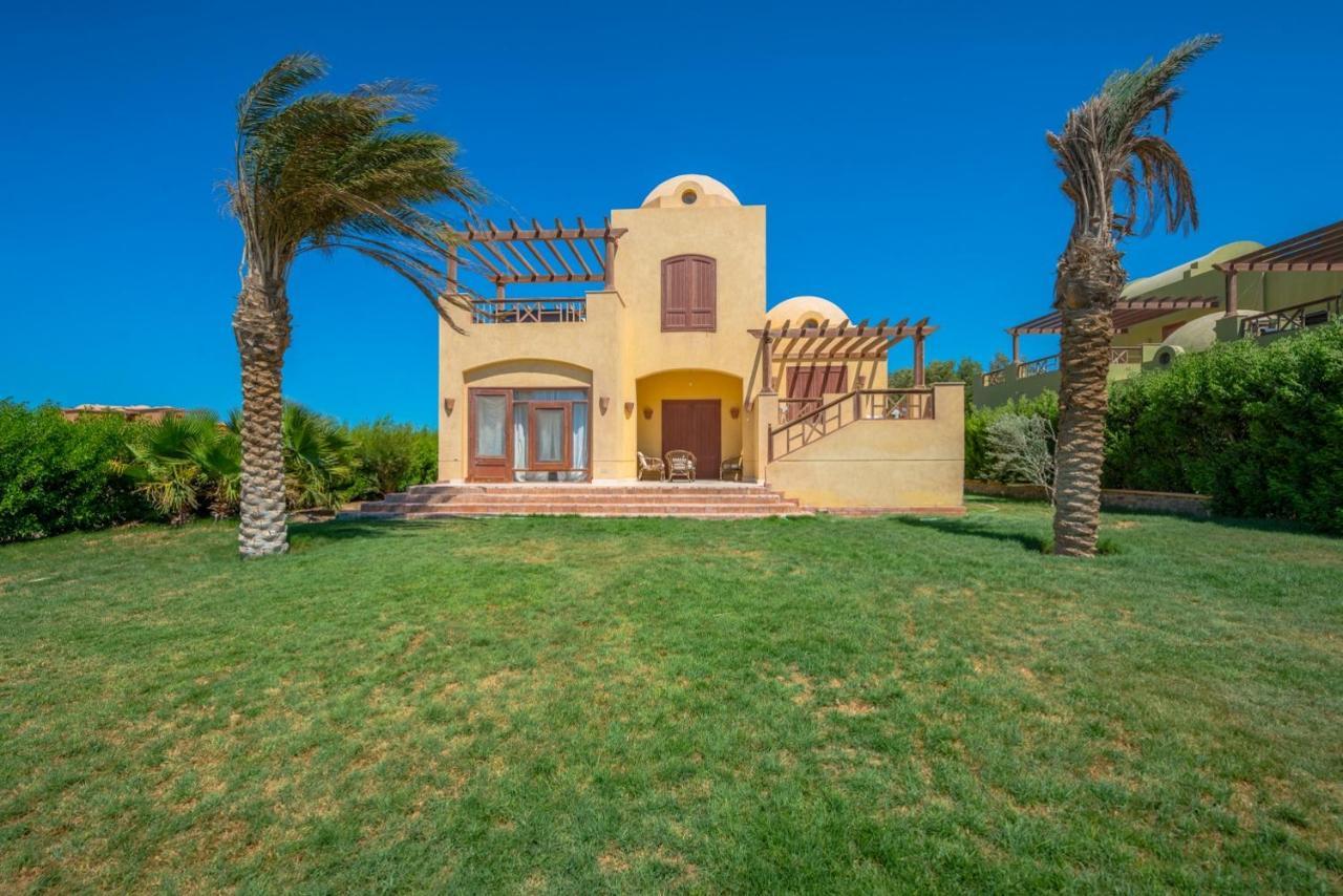 Scenic Views 3 Bedroom Villa With Private Jacuzzi In Sabina Hurghada Exterior photo