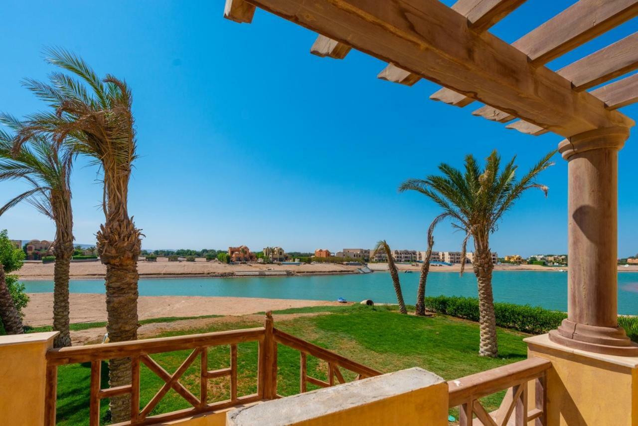 Scenic Views 3 Bedroom Villa With Private Jacuzzi In Sabina Hurghada Exterior photo