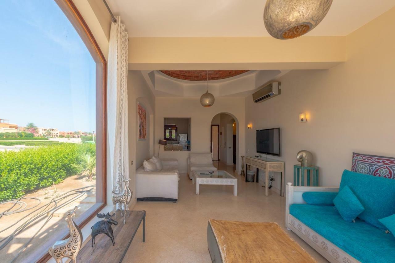 Scenic Views 3 Bedroom Villa With Private Jacuzzi In Sabina Hurghada Exterior photo